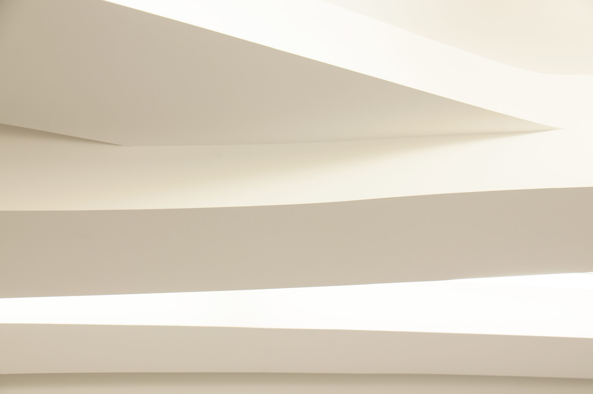 Curving Ceiling Plane Architectural Detail